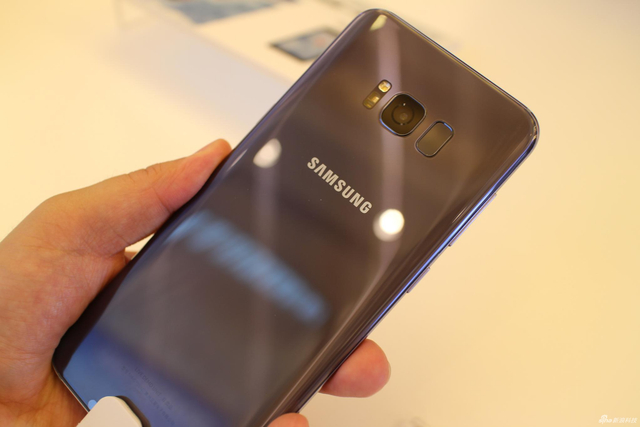 心动了吗 三星Galaxy S8国行版现场实拍