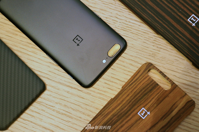 一加手机5上手图赏：这外观有点熟悉