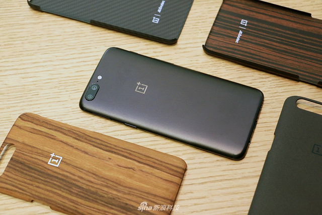 一加手机5上手图赏：这外观有点熟悉