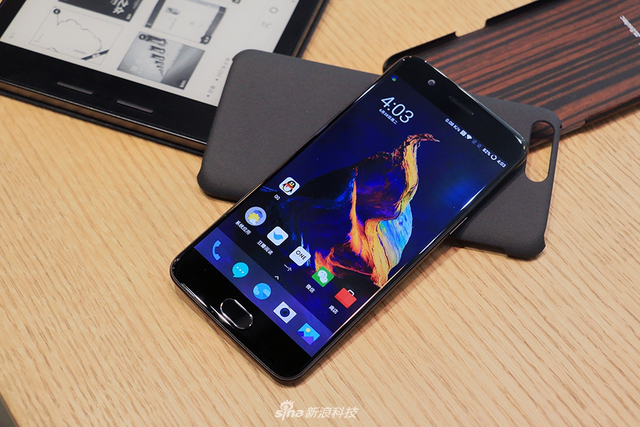 一加手机5上手图赏：这外观有点熟悉
