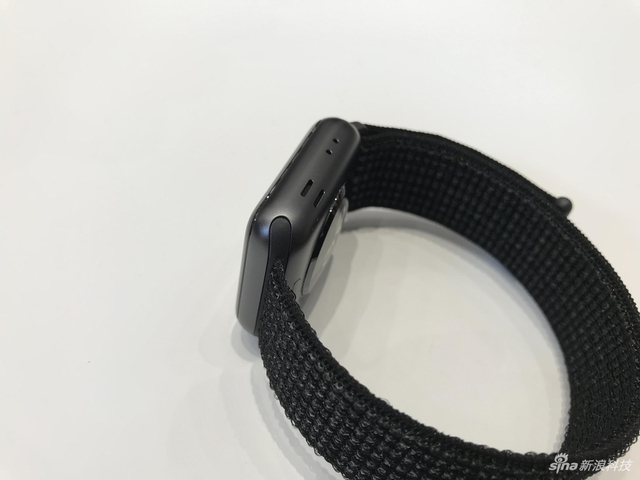 增加蜂窝数据功能 Apple Watch Series 3现场实拍图赏