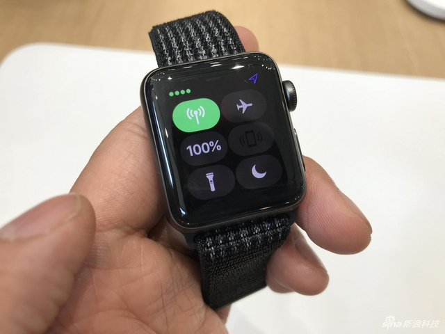 增加蜂窝数据功能 Apple Watch Series 3现场实拍图赏