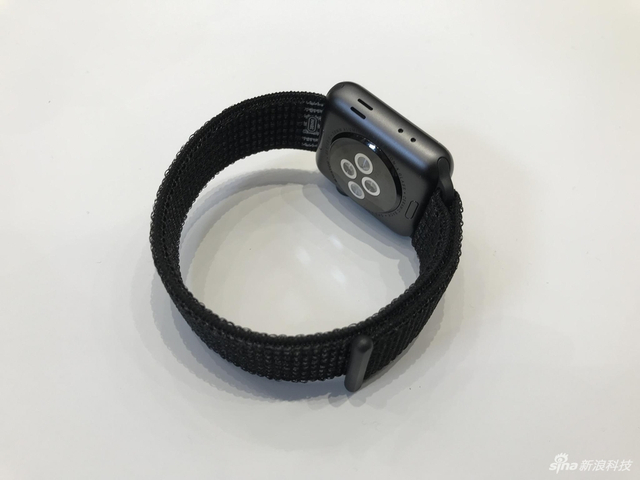 增加蜂窝数据功能 Apple Watch Series 3现场实拍图赏