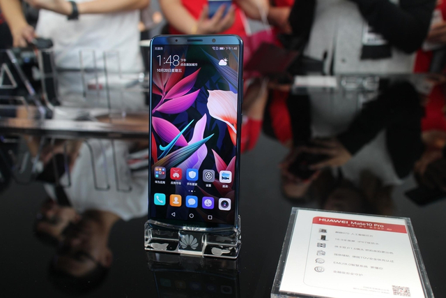 华为Mate 10/Mate 10 Pro国行版今发布 现场图赏