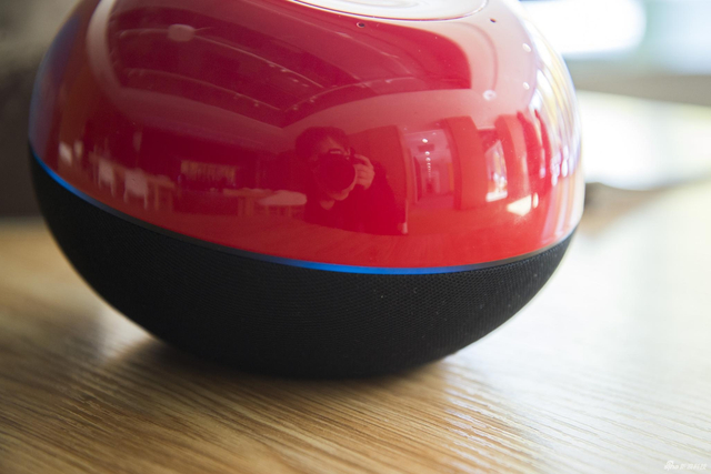 比上不足比下有余 可爱又蠢萌的机器人若琪