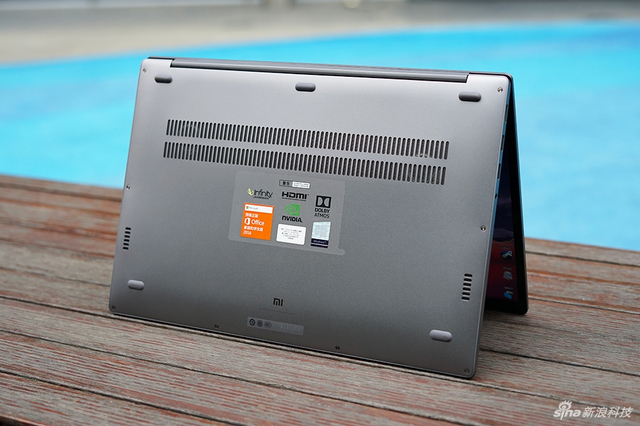 小米笔记本Pro GTX版图赏：外观变化不大