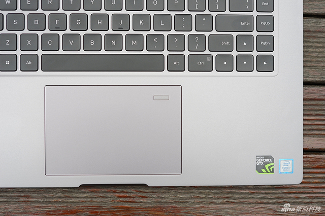 小米笔记本Pro GTX版图赏：外观变化不大