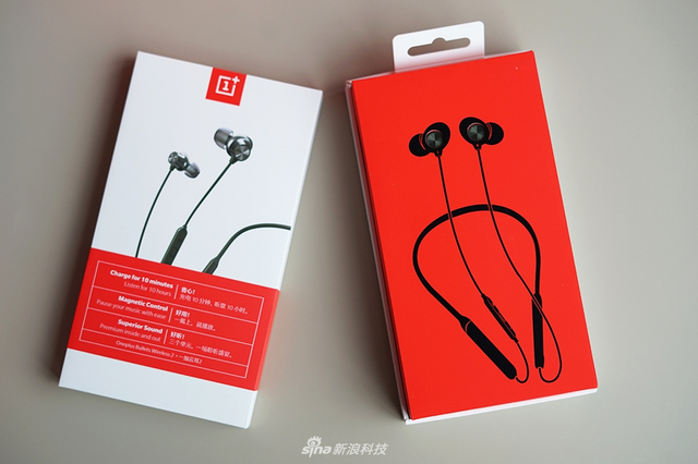 一加7T开箱图赏：除了心心念的手机 还有一波配件