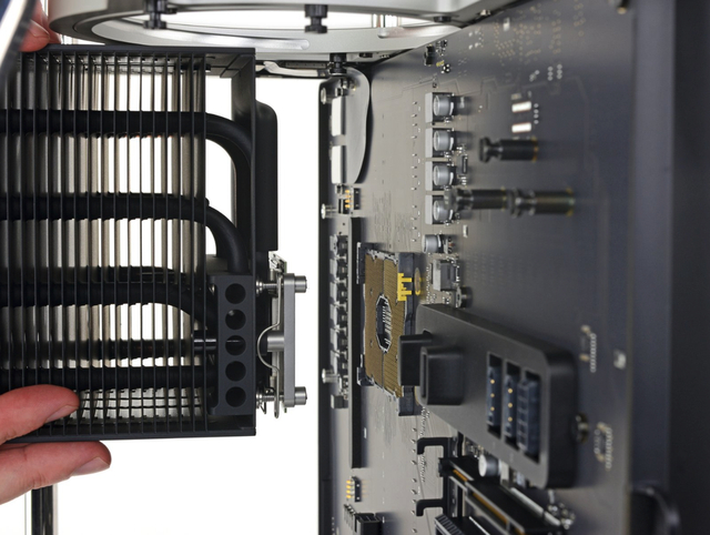 iFixit拆解苹果Mac Pro：美观精良 可修复性一流