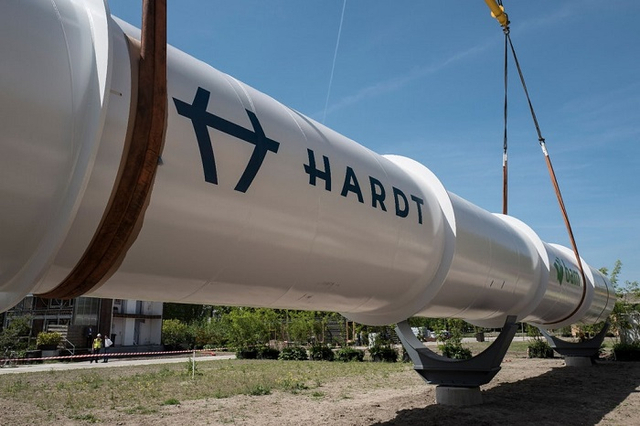 荷兰建欧洲首条超级高铁测试轨道：30 米长的管道组成