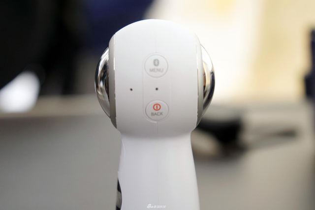 三星S8系列真机图赏:无边框效果的进化史