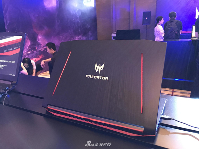 宏碁游戏本新品实拍图赏：最薄最贵游戏本对对碰