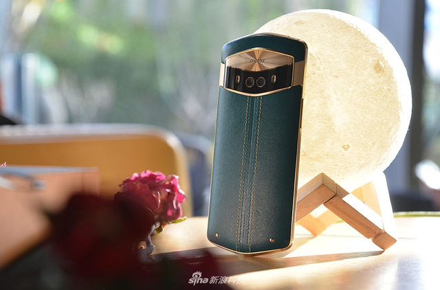 高级定制走进美拍神器 美图V6图赏