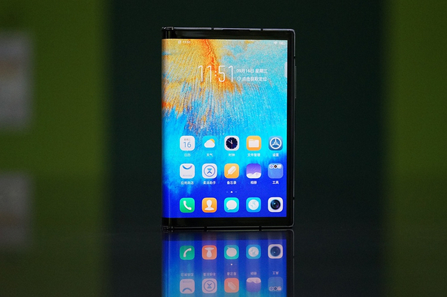 柔宇FlexPai 2手机评测:折叠无缝隙,折痕比上代提升明显