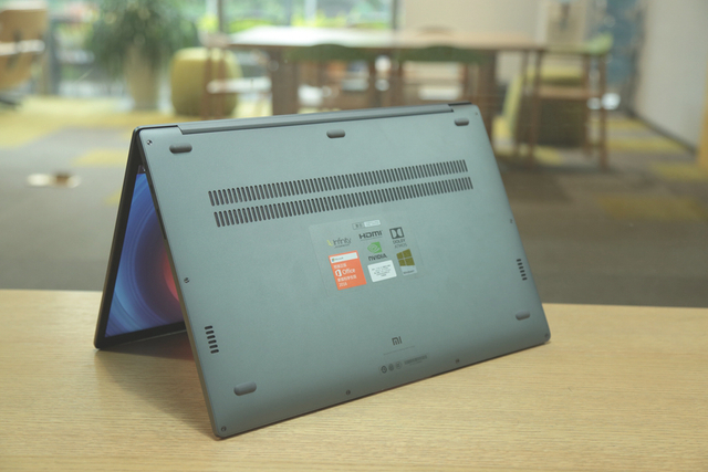 小米笔记本Pro开箱图赏：15寸大屏颜值担当