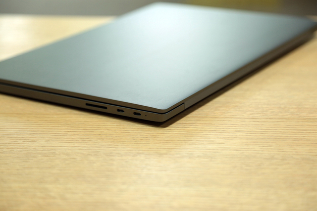 小米笔记本Pro开箱图赏：15寸大屏颜值担当