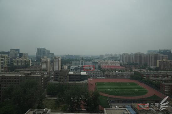 索尼SEL18135镜头18mm实拍图
