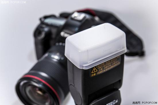 柔光罩也是标准配置