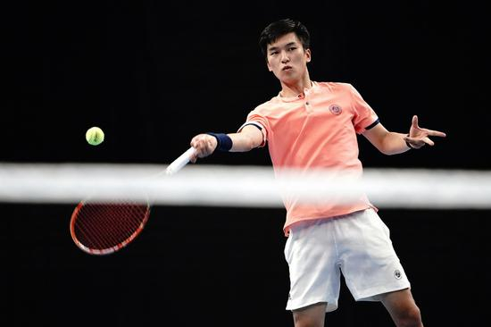 A9+FE 400mm F2.8 GM OSS，光圈：F2.8，快门：1/1000s，感光度：ISO 3200