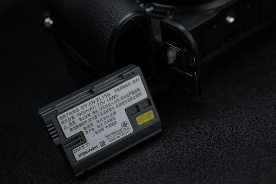 EN-EL15b型号锂电池