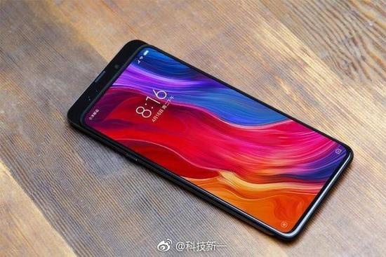 网曝小米将推出滑盖全面屏手机（图片引自科技新一微博）