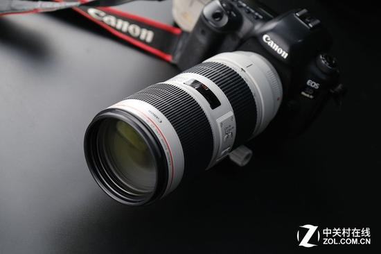 大一档光圈，让70-200mm镜头有着更好的题材适应性