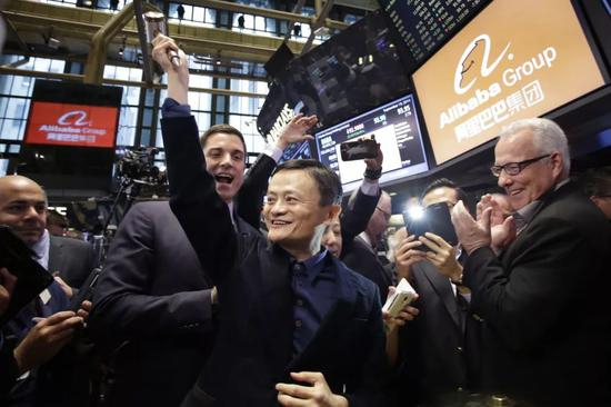 阿里巴巴和马云的历史定位，在2014年美国上市的前后基本就清晰了