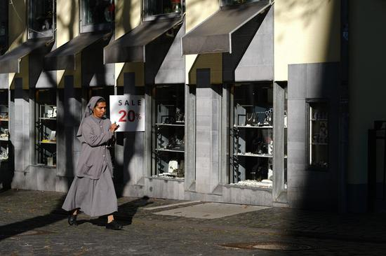 焦距：56mm　 光圈：f/4.0　 ISO感光度：80