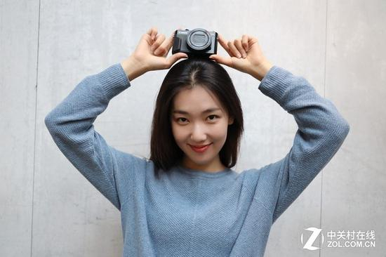 佳能G7 X Mark II，和手机一样，可以快速上手操作