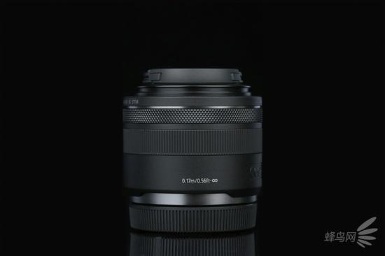 佳能RF 35mm f/1.8 MACRO右侧面