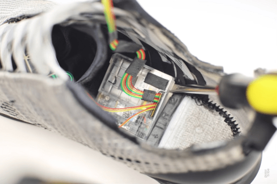 ▲ HyperAdapt 1.0 驱动模组
