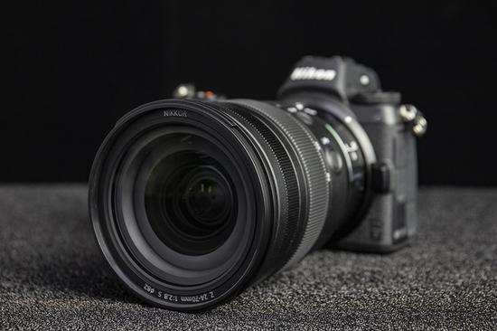 镜头的口径为82mm