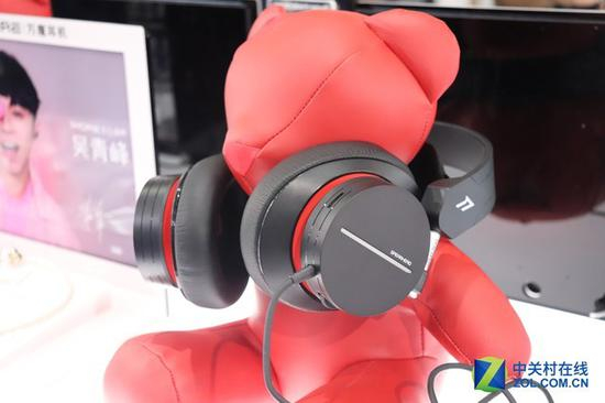 1MORE电竞耳机Spearhead