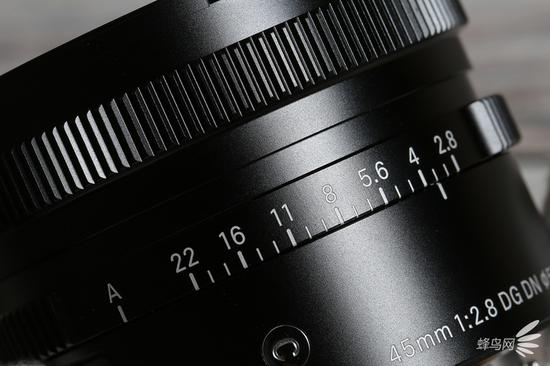 适马45mm&nbsp;F2.8&nbsp;DG&nbsp;DN|Contemporary的光圈环