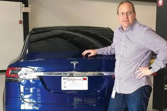 　苹果合金专家查尔斯·柯伊曼