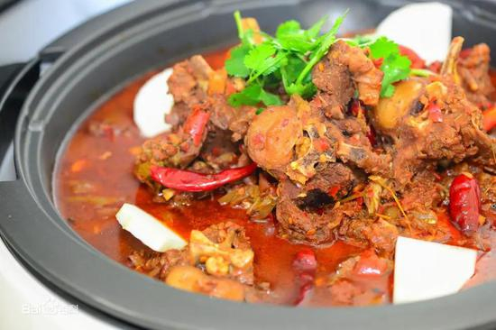 一盆羊蝎子，你找到里面的脊髓了吗？