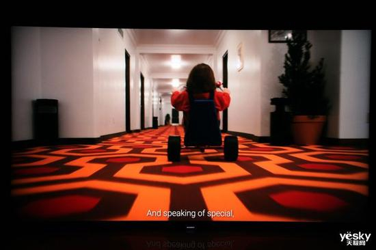  再现闪灵中的经典场景