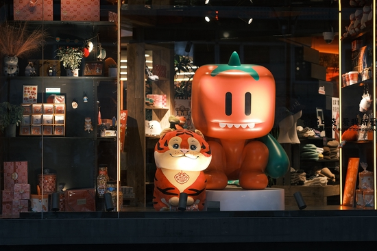 1/160s；F2；ISO160 Classic Neg。胶片模拟模式