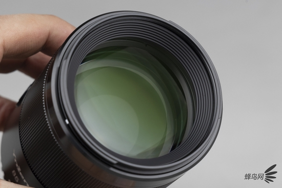 永诺YN85mm F1.8Z DF DSM前镜组