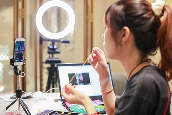 某主播在淘宝直播