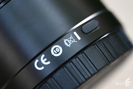 永诺YN50mm F1.8Z DF DSM拥有Type-C数据接口