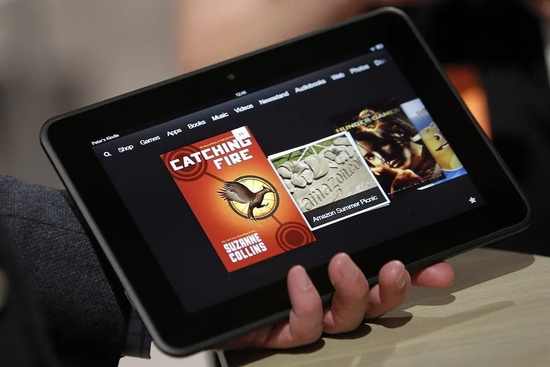（2012年，亚马逊推出Kindle Paperwhite）