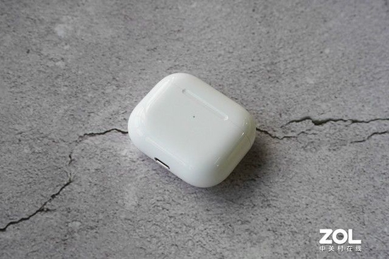 AirPods 3电池盒