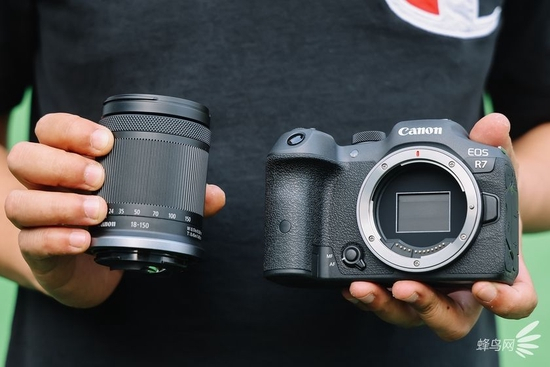 佳能EOS R7和RF-S 18-150mm F3.5-6.3 IS STM