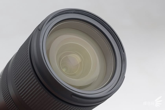 腾龙17-70mm F/2.8 Di III-A VC RXD（富士X卡口）前镜组及镀膜
