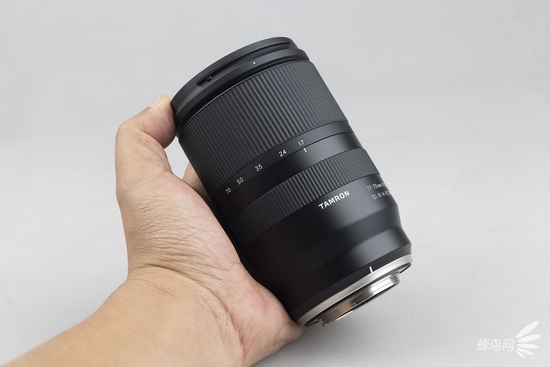 腾龙17-70mm F/2.8 Di III-A VC RXD（富士X卡口）