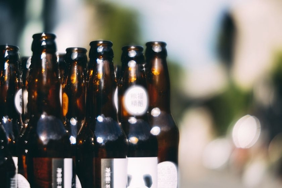 　　焦距：100mm　 光圈：f/2.8　 ISO感光度：100　 曝光时间：1/1600s　 曝光补偿：0EV　 白平衡：自动