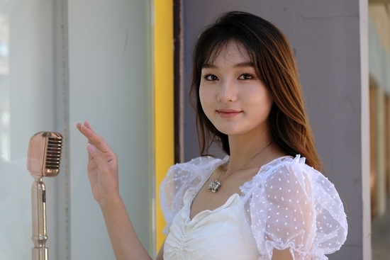 　　相机：FUJIFILM X-T4 焦距：52mm　 光圈：f/2.8　1/340s ISO感光度：160　 胶片模拟：PRO Neg.Std