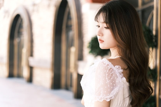 　　相机：FUJIFILM X-T4 焦距：70mm　 光圈：f/2.8　1/160s ISO感光度：160　胶片模拟：经典Neg。