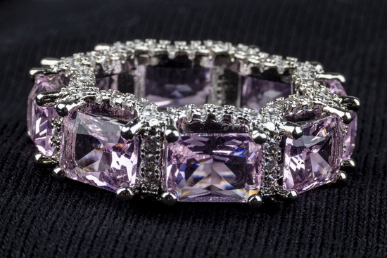 　　焦距：100mm　 光圈：f/16.0　 ISO感光度：100　 曝光时间：1/125s　 曝光补偿：0EV　 白平衡：自动